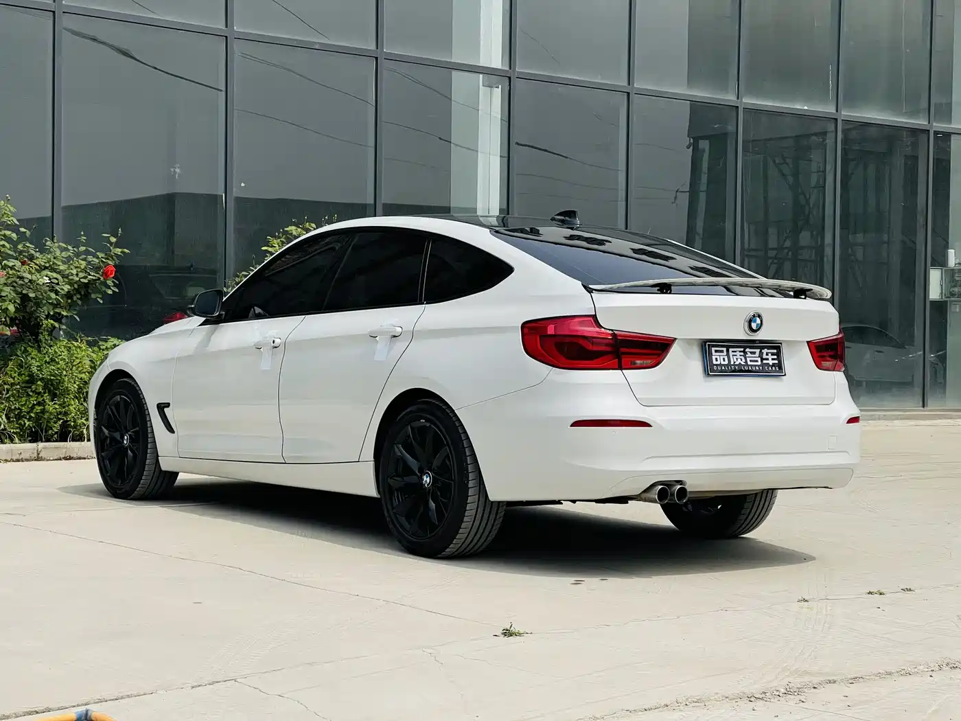 BMW 3 Series GT 2019 320i Fashion Model фото 17