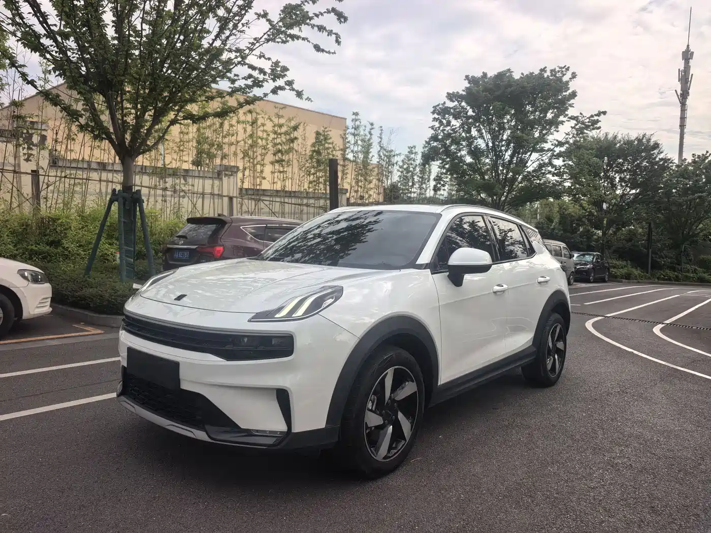 Lynk & Co 06 EM-P 2020