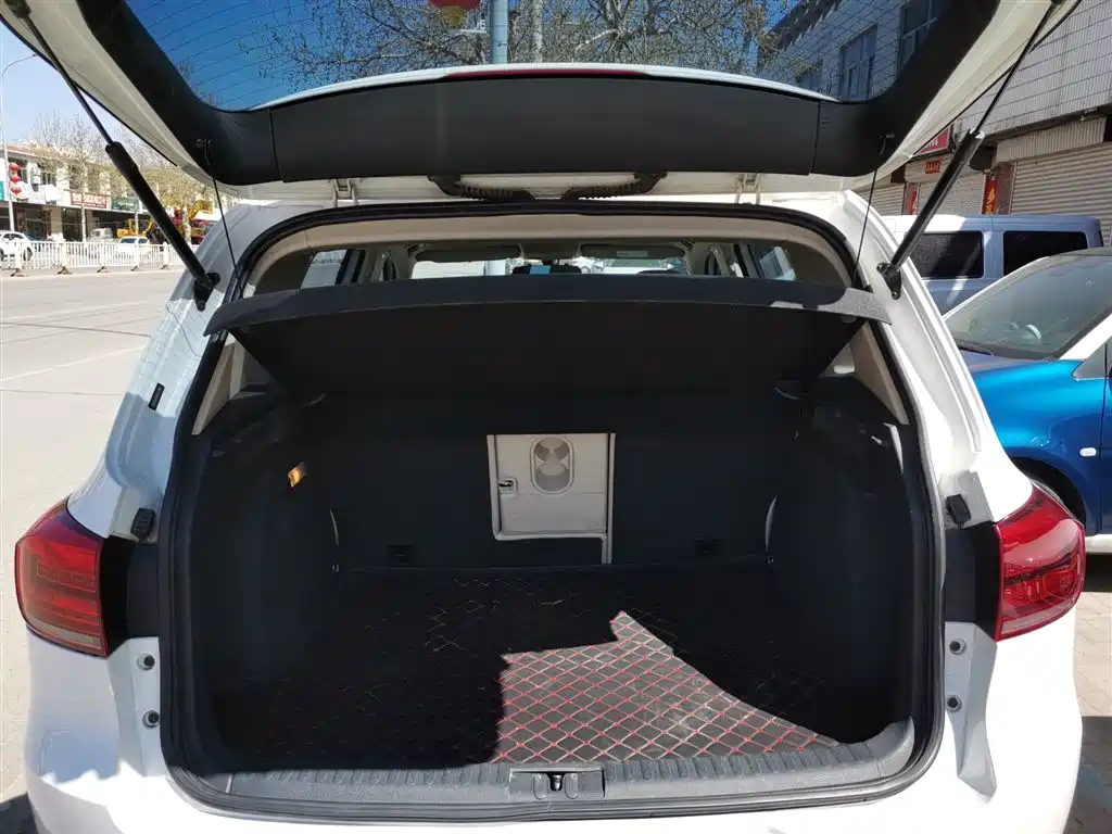 Volkswagen Tiguan 2015 1.8TSI Automatic 2WD Comfortline фото 19