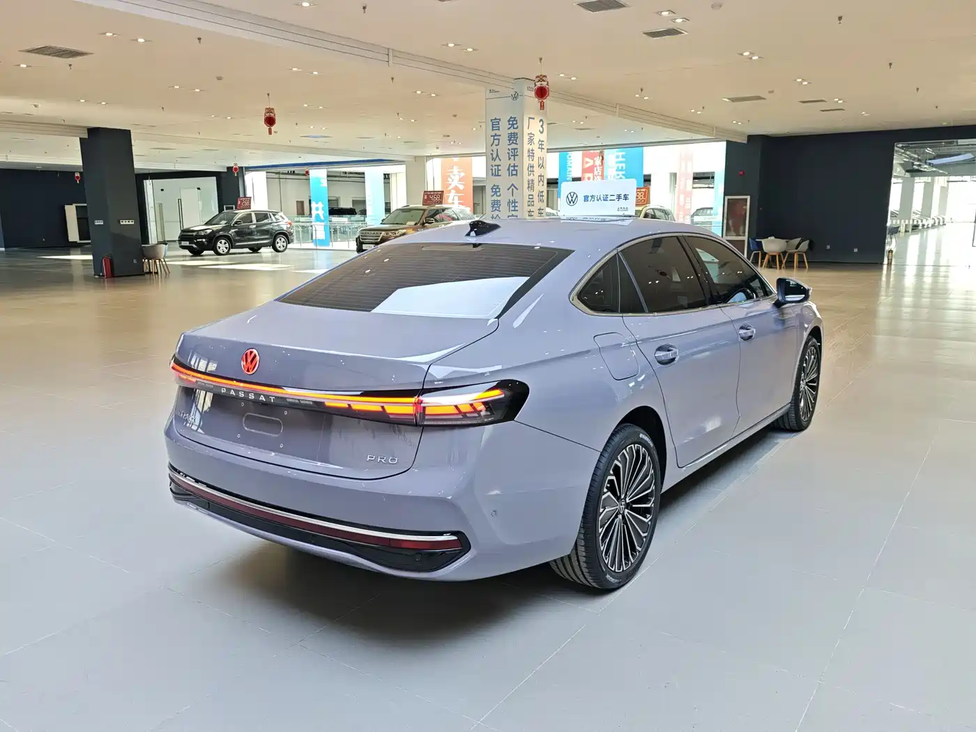 Volkswagen Passat 2025 Pro 380TSI Dragon Prestige Edition фото 10