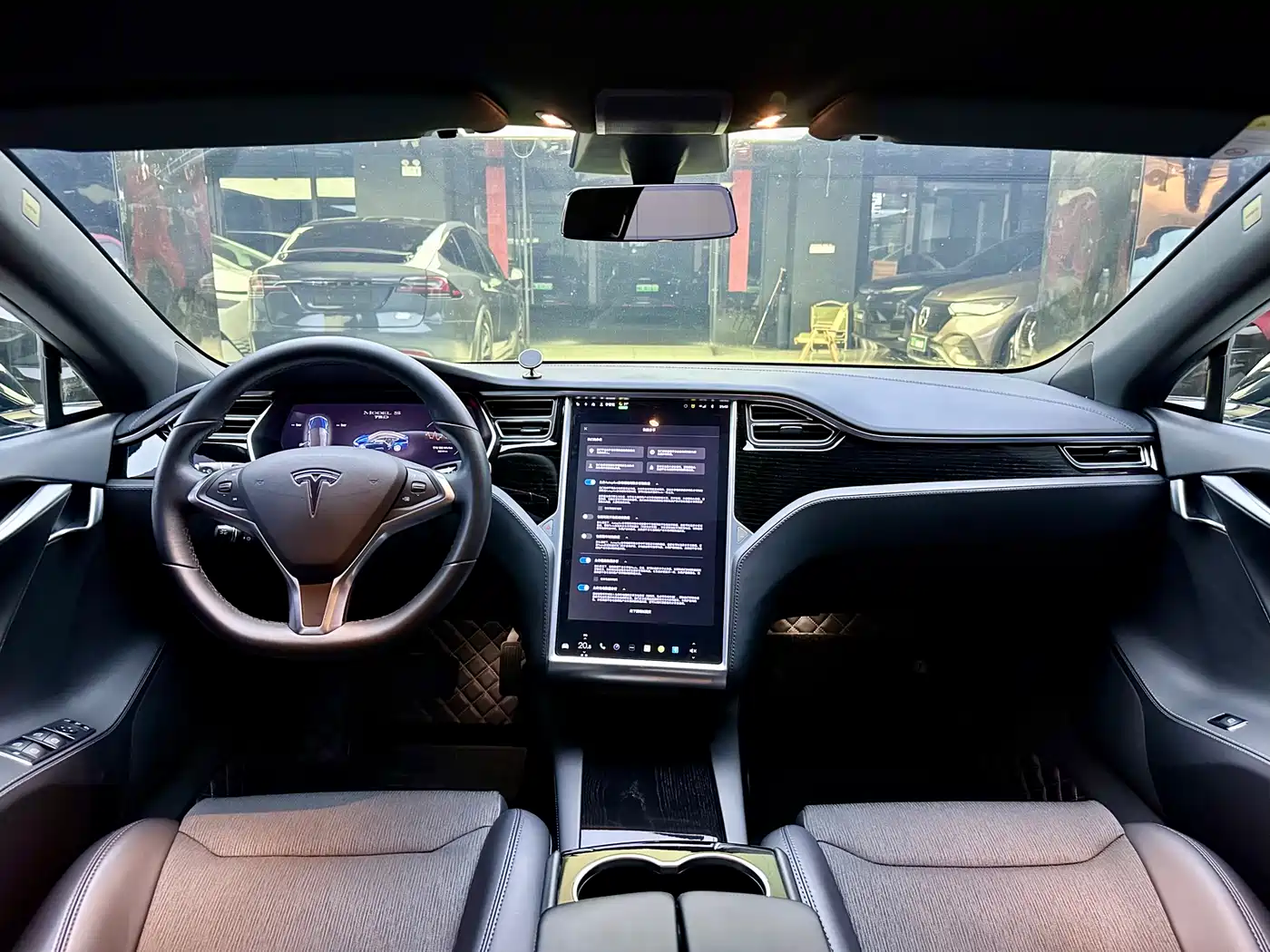 TESLA MODEL S