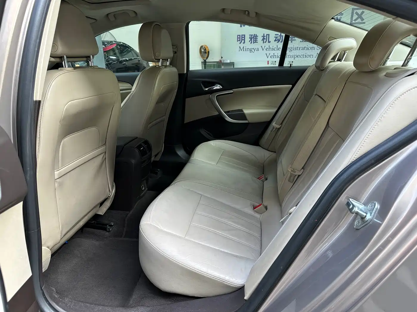 Buick Regal 2010 2010 2.0L Expo Edition