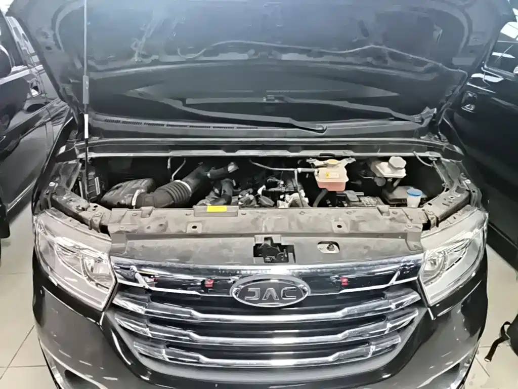 JAC Refine M3 2024 2023 PLUS 1.5T 7/8-seater Smart Connect Edition