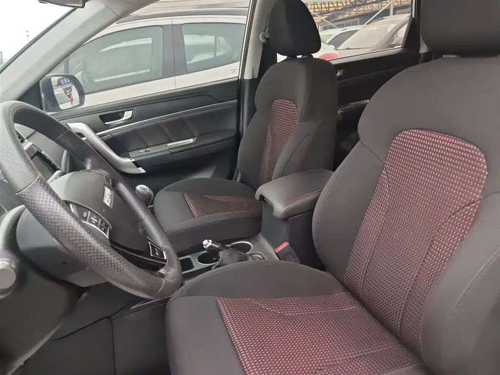 Haval M6 2019 1.5T Manual 2WD Urban Type China VI фото 11