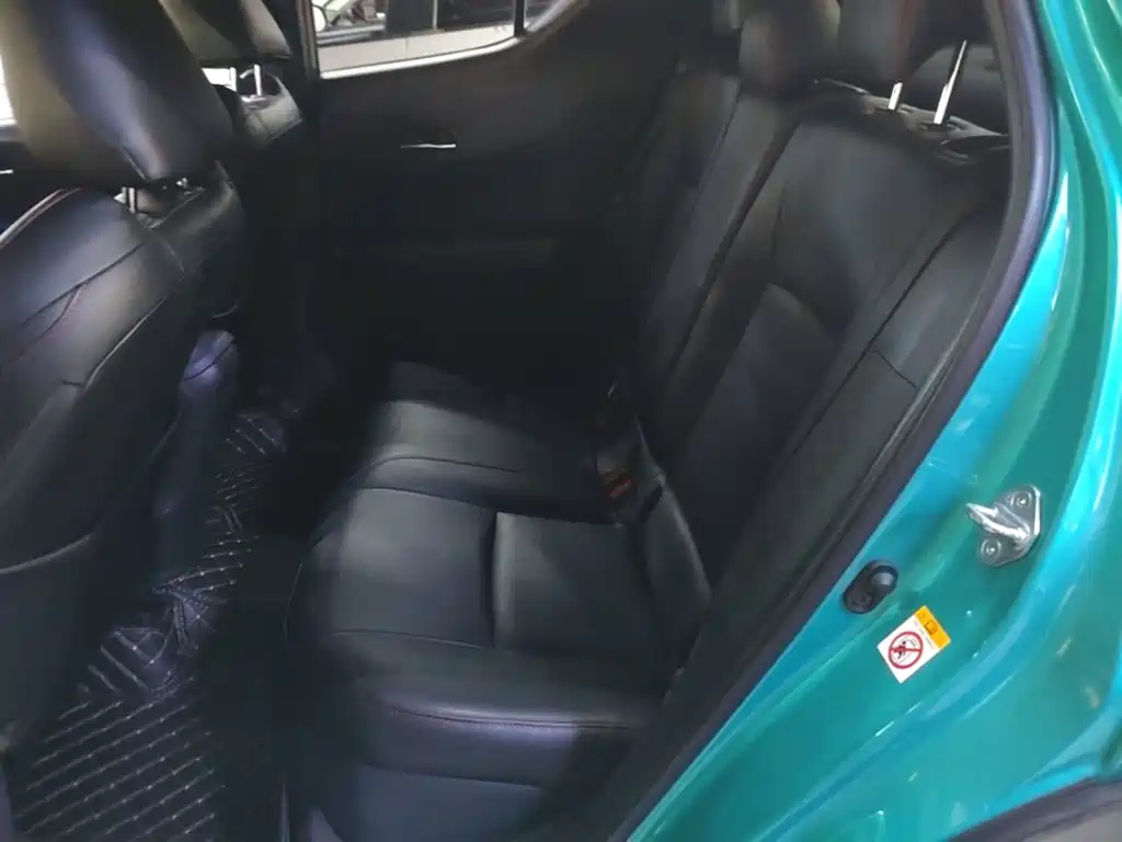 Toyota C-HR 2019 2018 2.0L Luxury Edition China V