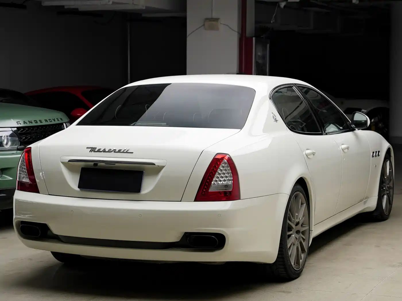 Maserati Quattroporte 2012 2010 4.7L Sport Edition