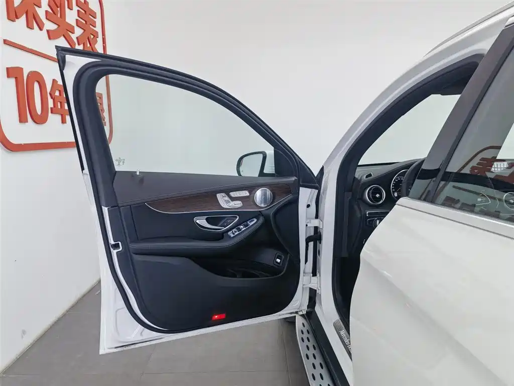 Mercedes-Benz GLC 2020 Facelift GLC 300 L 4MATIC Dynamic фото 8