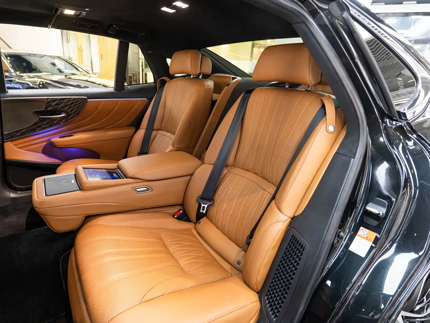 LEXUS LS