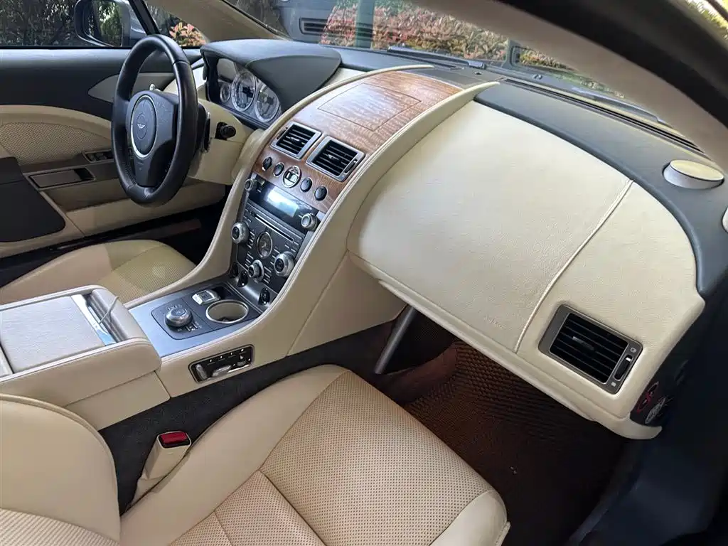 Aston Martin Rapide 2011 2010 6.0L