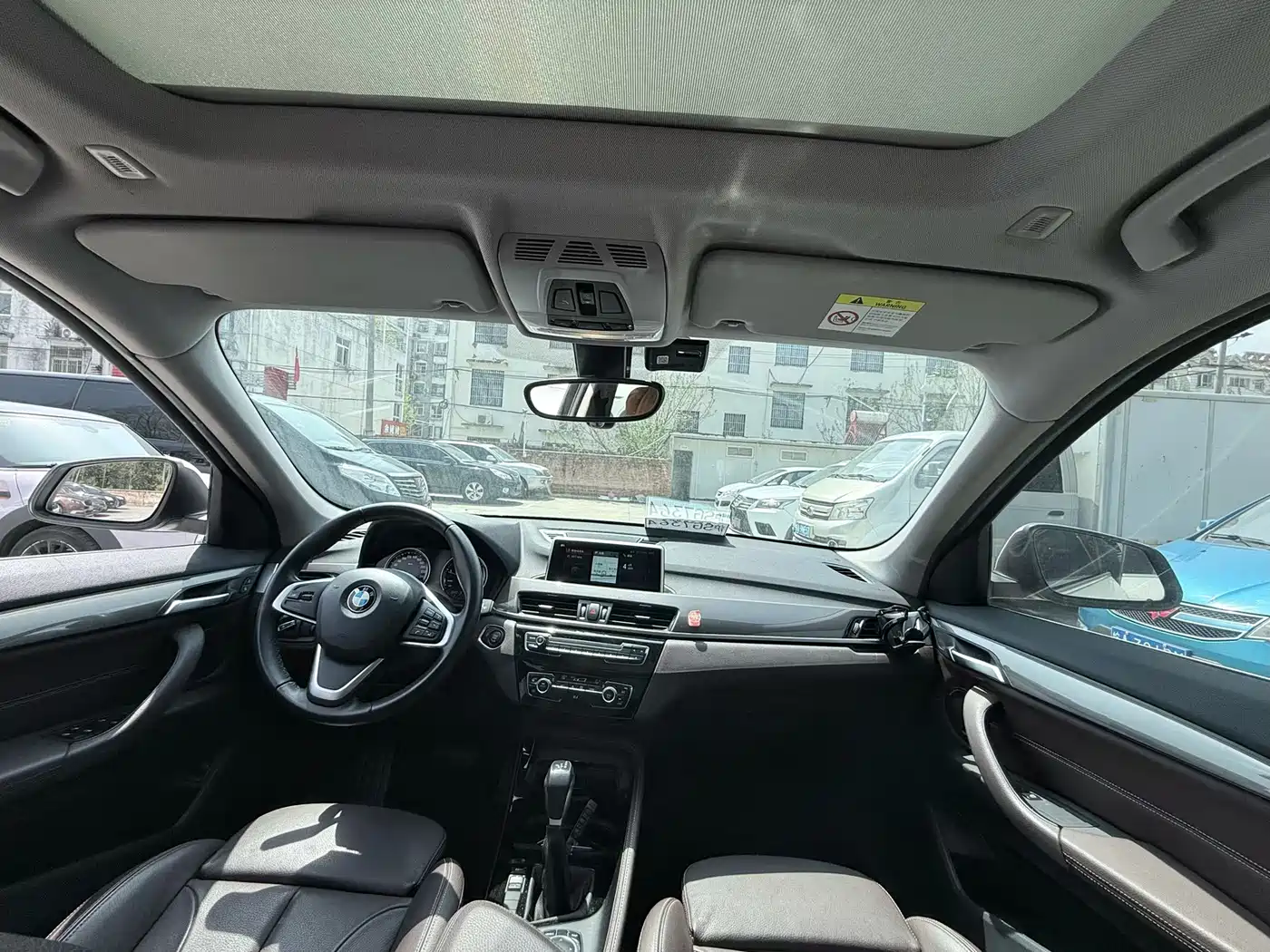 BMW X1 2019 xDrive20Li Premium Model фото 6