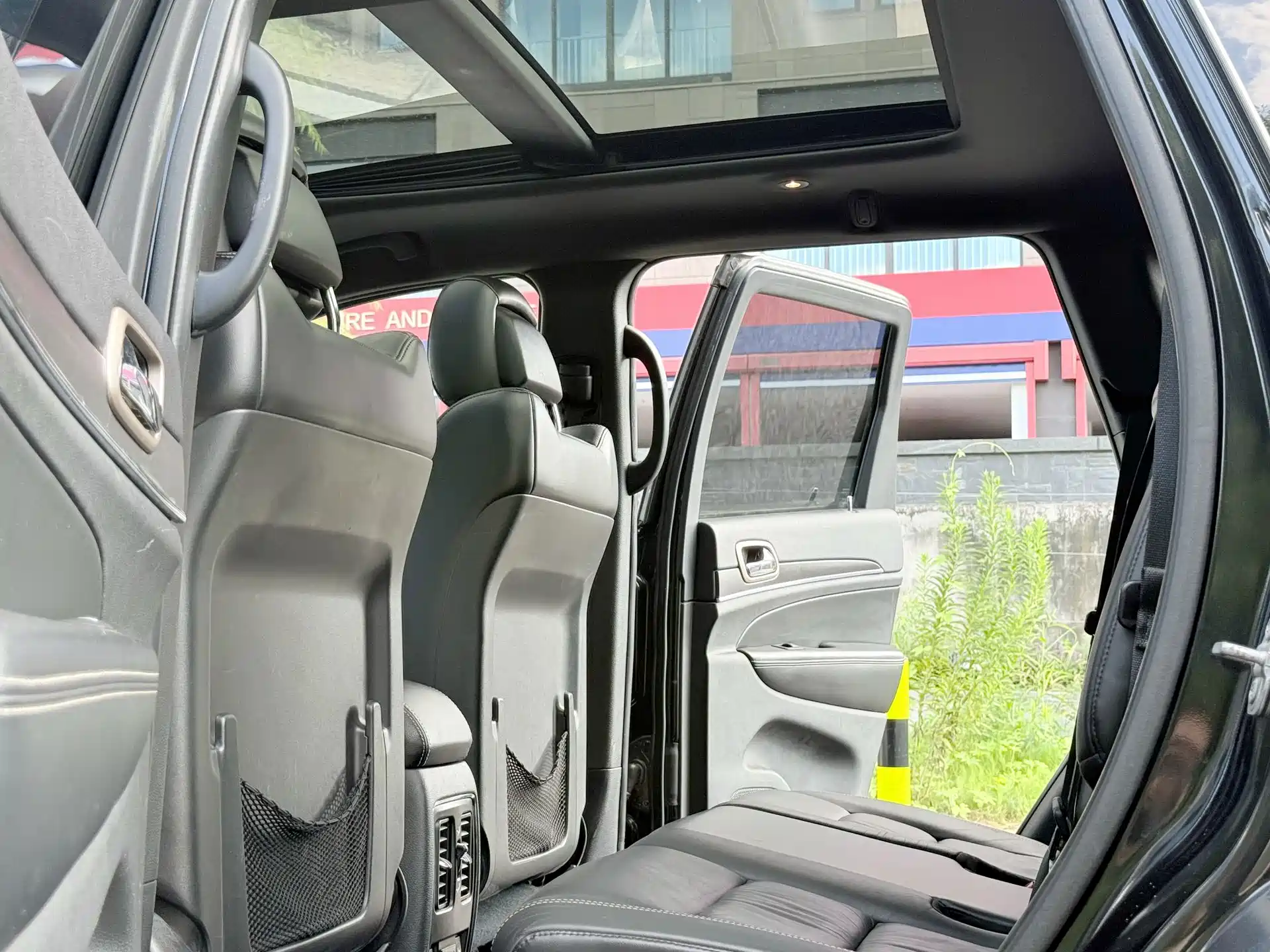 صورة 18 - Jeep Grand Cherokee (Import)