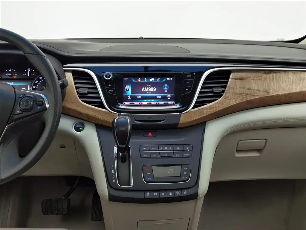 Buick GL8 2018 ES 28T Comfort Type China VI фото 12