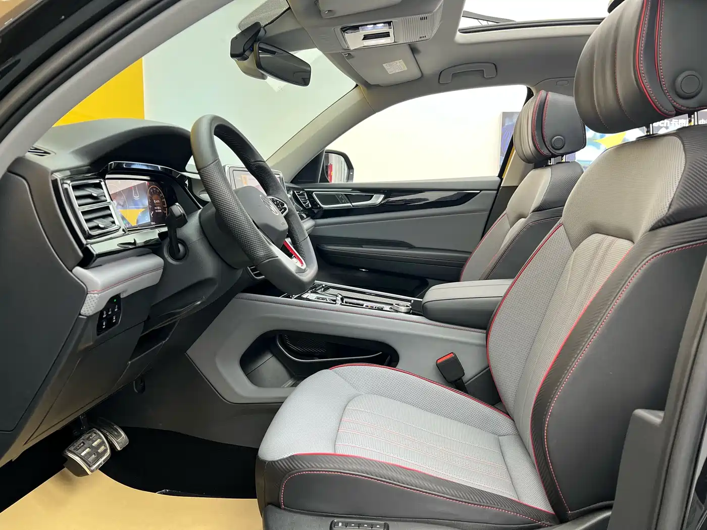 Volkswagen Teramont 2024 Teramont X 380TSI 4WD Premium Luxury Edition фото 8