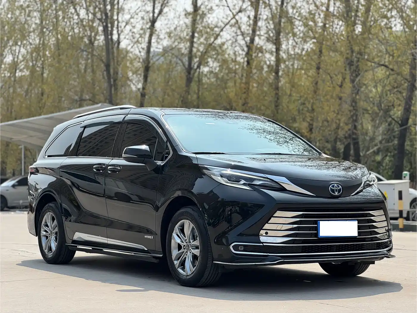 Toyota Sienna 2024 2.5L Hybrid Comfort Edition фото 3