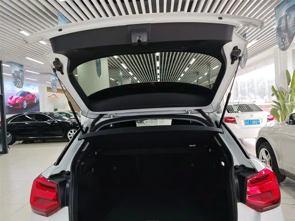 Audi Q2L 2018 35 TFSI Launch Exclusive Edition China V фото 16
