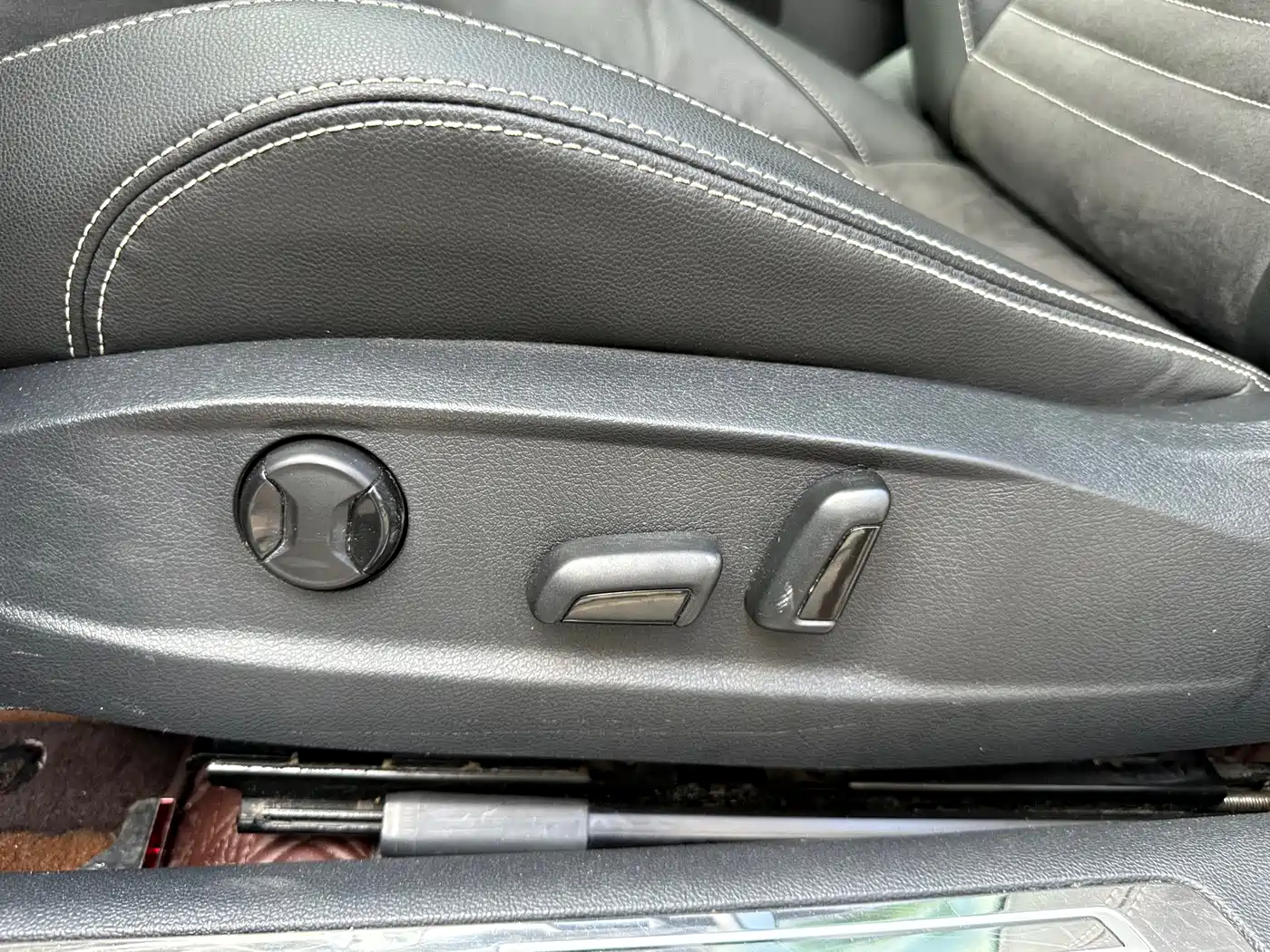 Volkswagen Magotan 2020 330TSI DSG Luxury фото 18