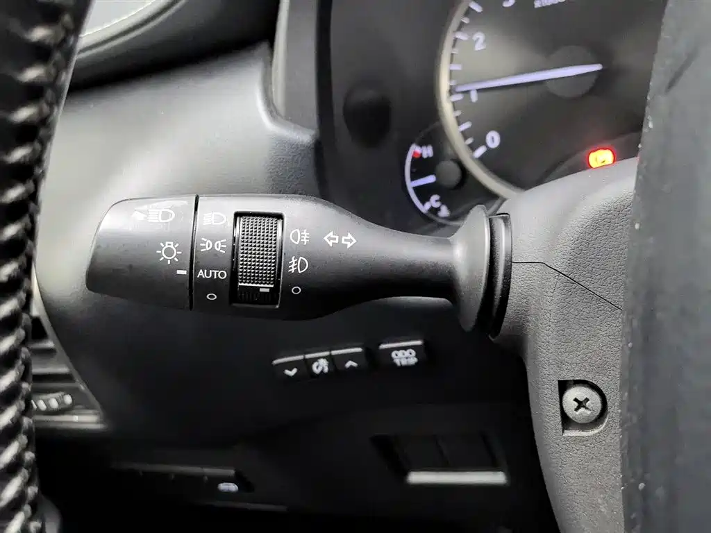 Lexus NX 2018 Model 300 FWD Fengxing Edition фото 21