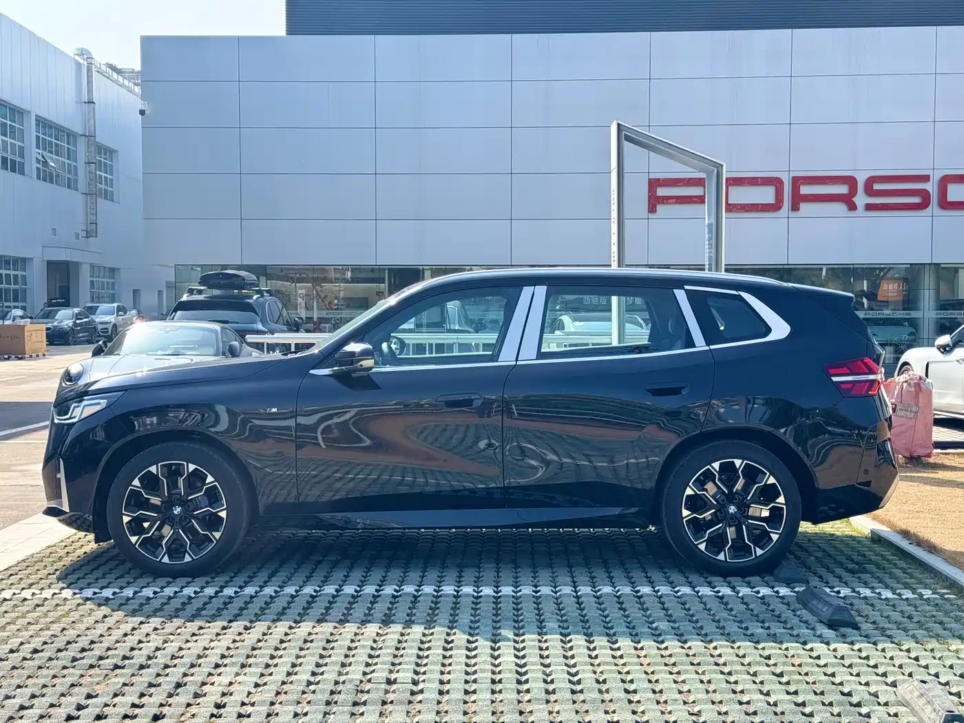 BMW X3 2025 xDrive30L Premium M Sport Package фото 3