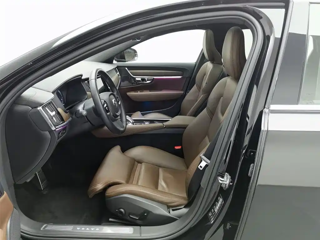 Volvo S90 2021 Model B5 Inscription Luxury Edition фото 10