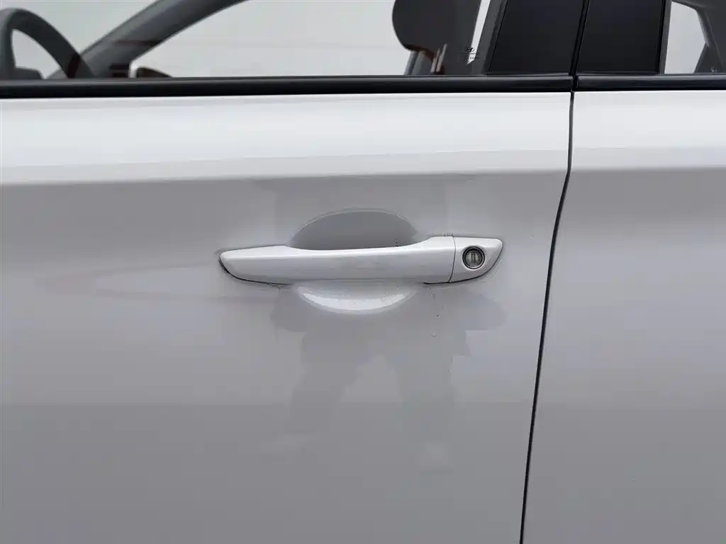 Hyundai Elantra 2020 1.6L Auto GL Pleasing Edition фото 18
