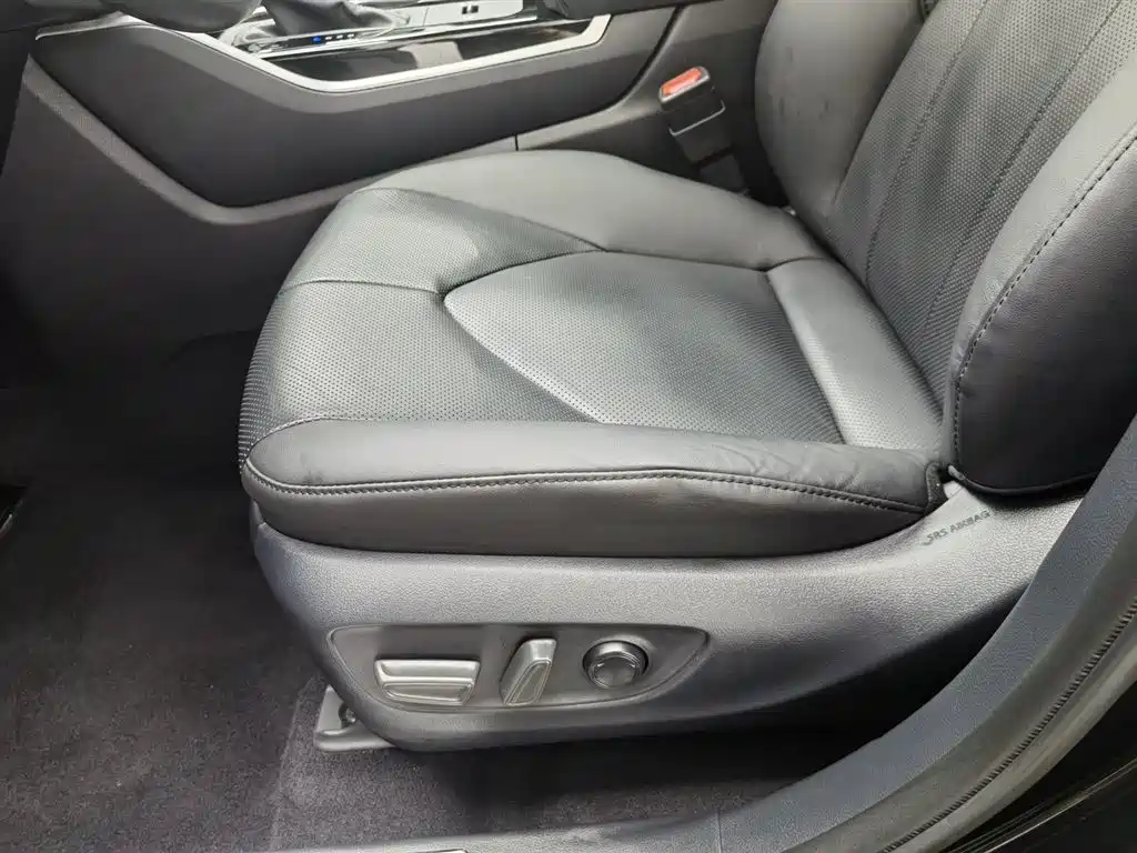 Toyota Highlander 2024 2.5L Smart Hybrid 4WD Luxury 7-seater фото 20