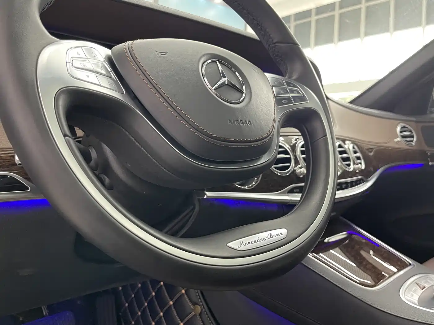Mercedes-Benz S-Class 2017 S 320 L Business Upgrade Edition фото 25
