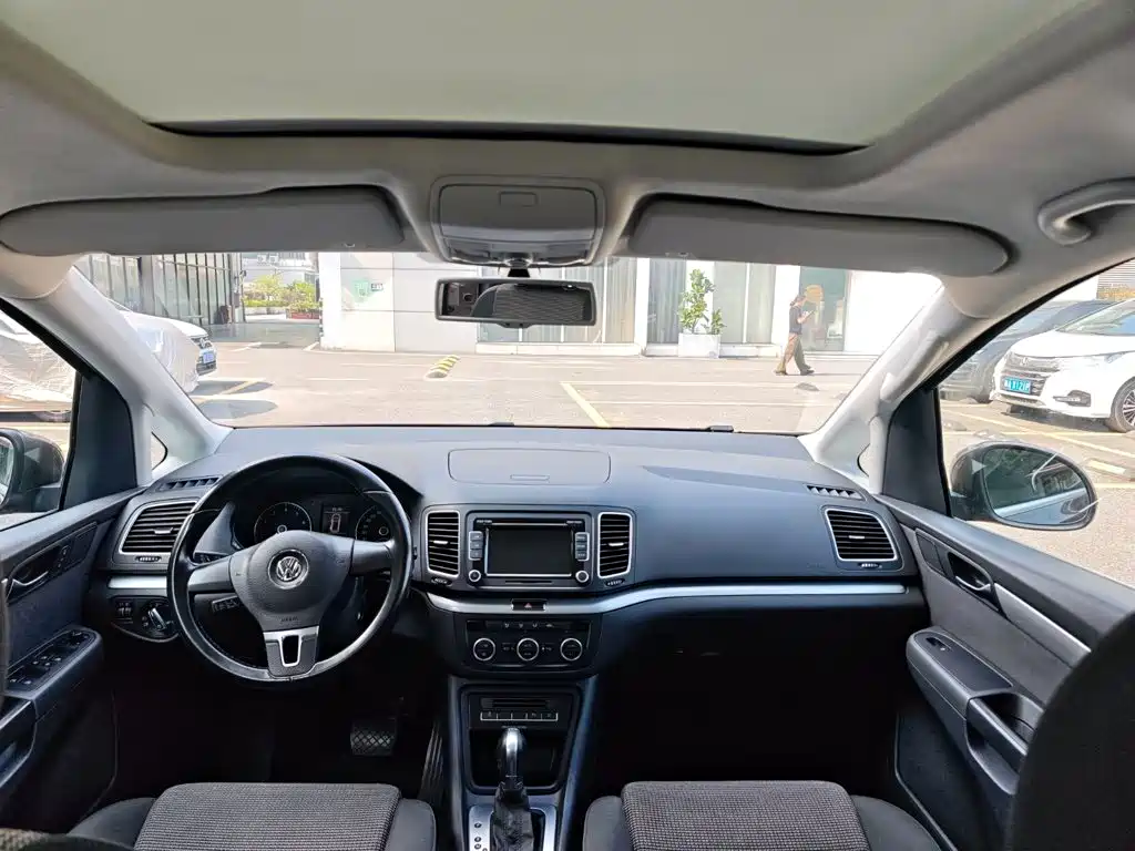Volkswagen Sharan 2014 2013 1.8TSI Standard