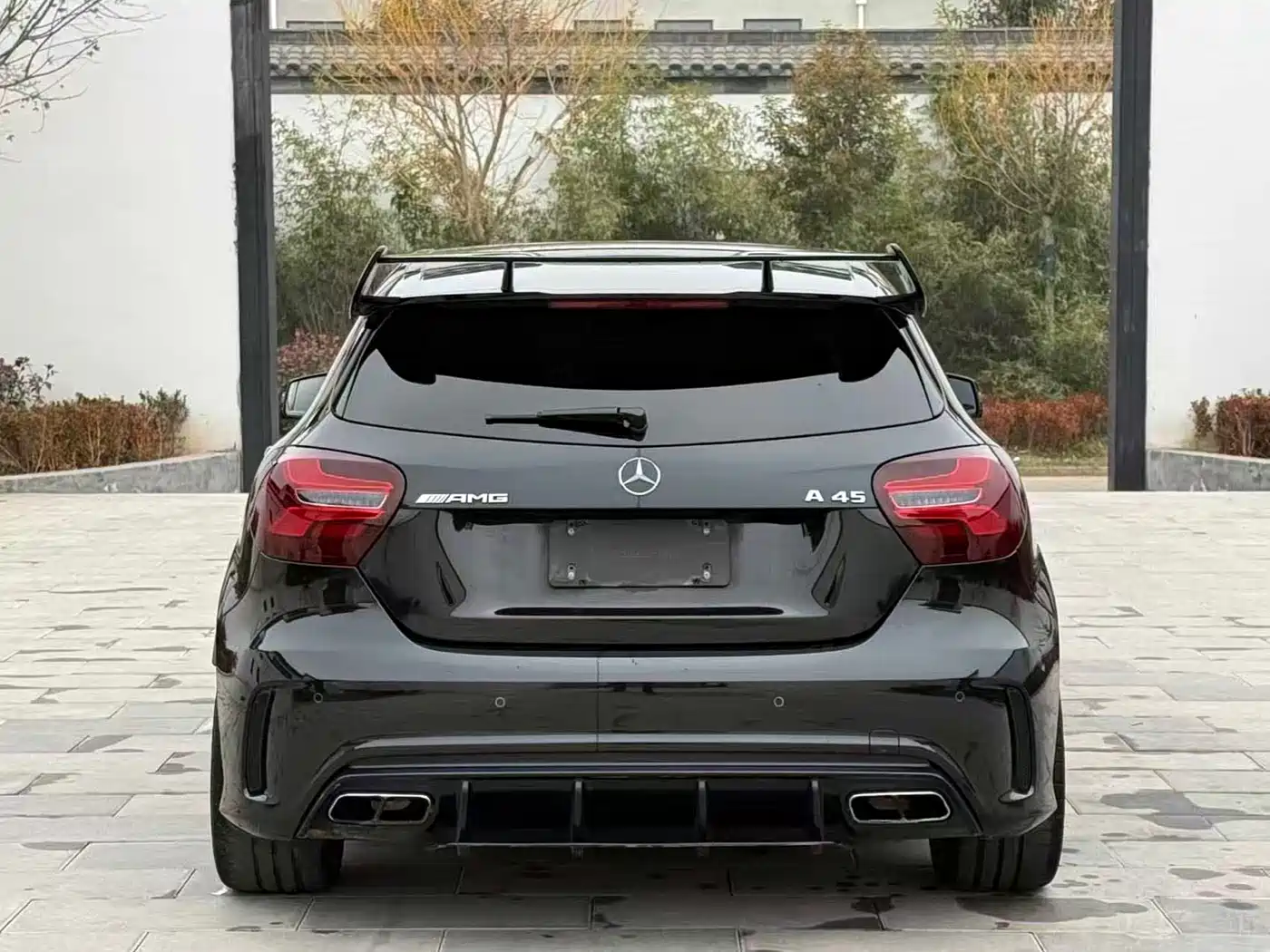 Mercedes-Benz GLA AMG 2017 Model AMG GLA 45 4MATIC Night Thunder Limited Edition фото 8