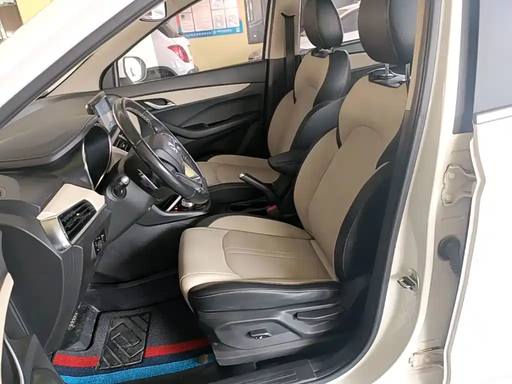 Baojun 360 2020 2018 1.5L Automatic Luxury (China V)