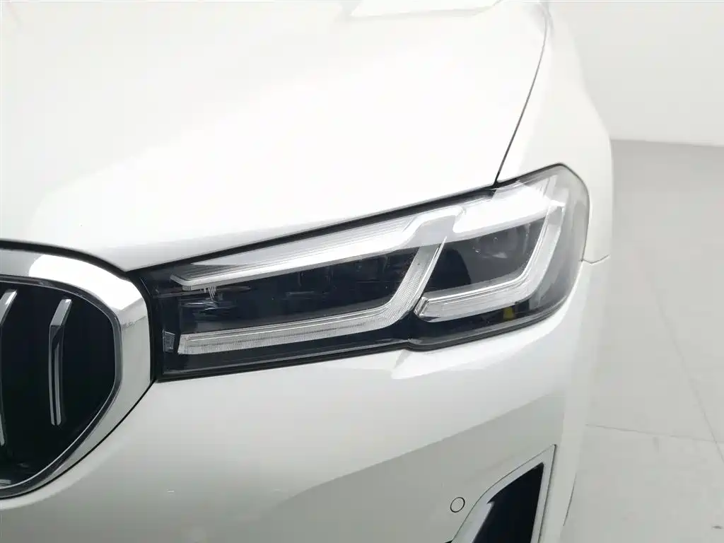 BMW 5 Series New Energy 2022 Facelift 535Le Luxury Package фото 7