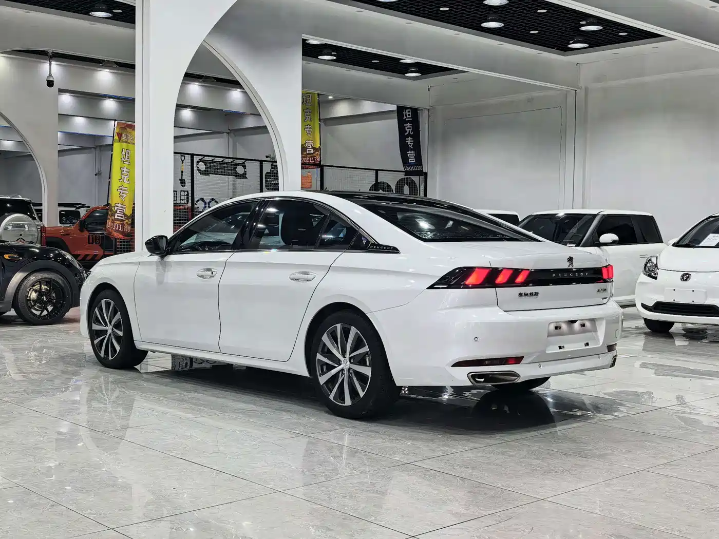 Фото 9 - Peugeot 508