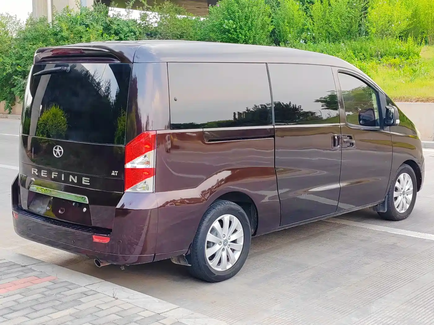 JAC Motors Refine M5 2014 2013 2.0T Petrol Automatic Business Edition