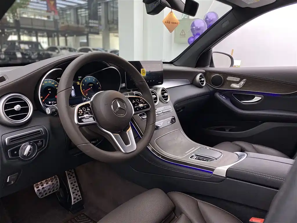 Mercedes-Benz GLC 2020 Facelift GLC 260 L 4MATIC Luxury фото 6