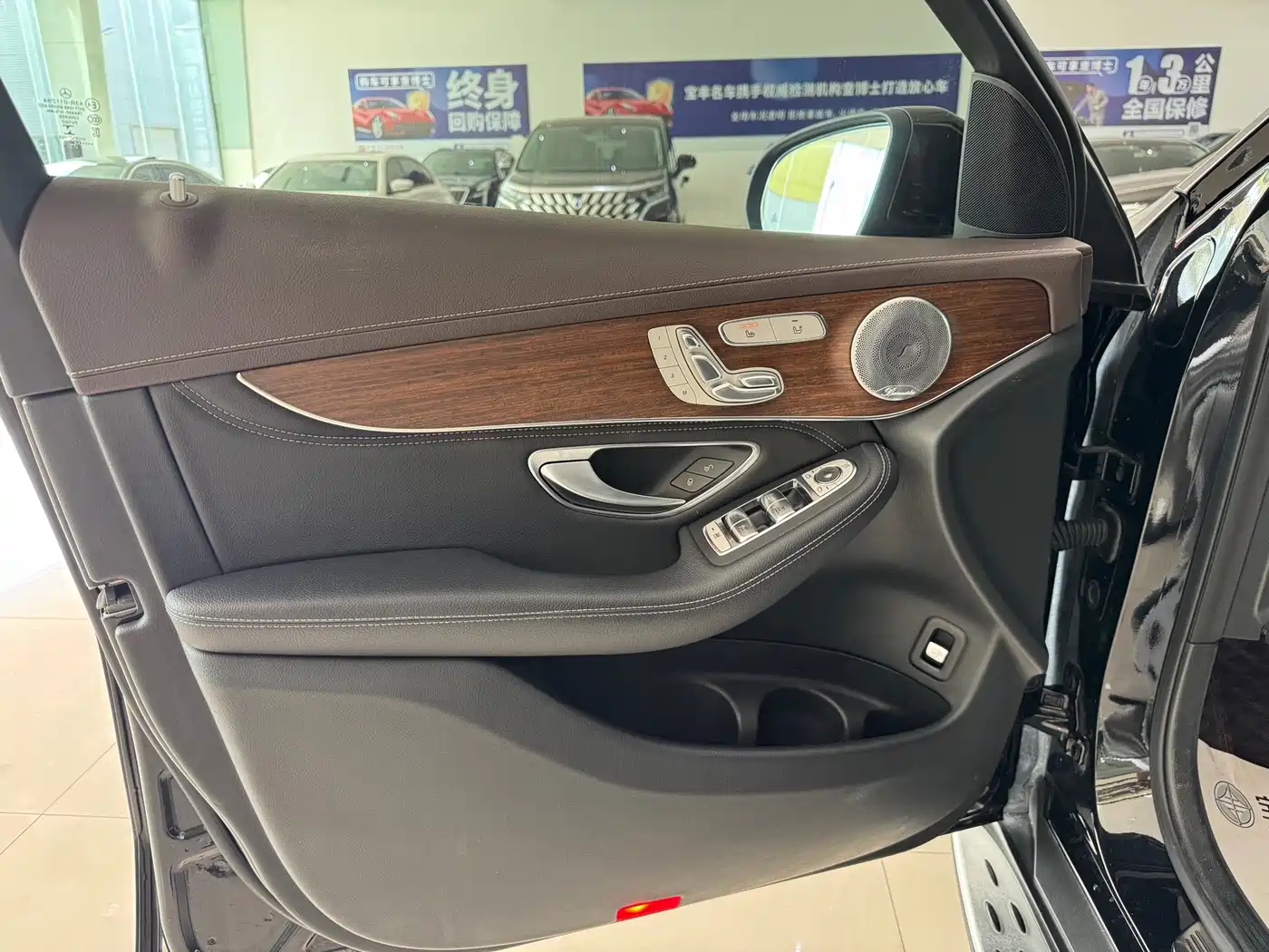 Mercedes-Benz GLC 2020 GLC 300 L 4MATIC Luxury фото 10