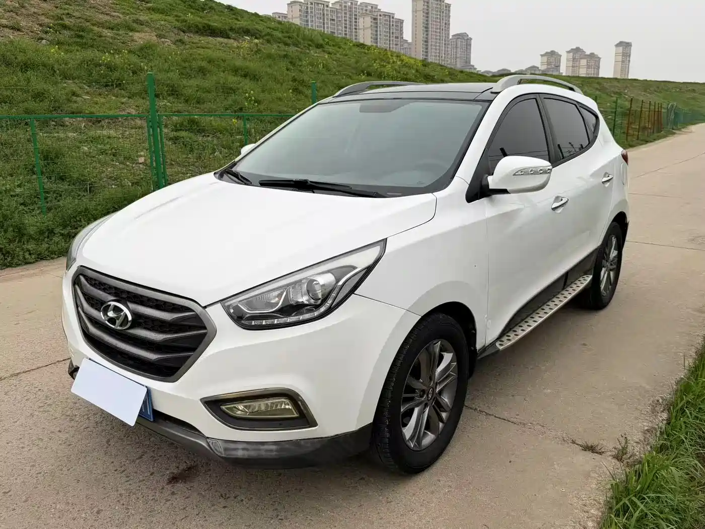 Hyundai Beijing Hyundai ix35 2013 2.0L Automatic 2WD Smart GLS China V