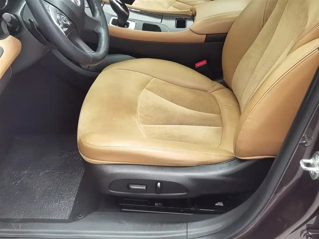 Buick LaCrosse 2016 Model 28T Elite фото 20