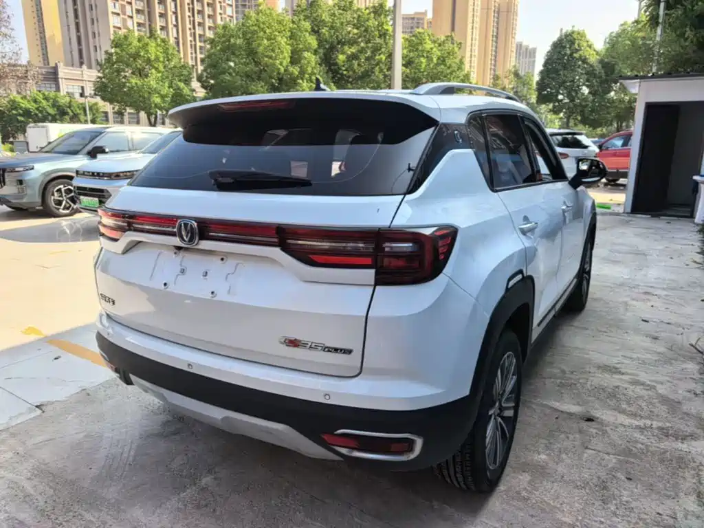 Changan CS35 PLUS 2018 2018 1.6L Manual Smooth Connect China V