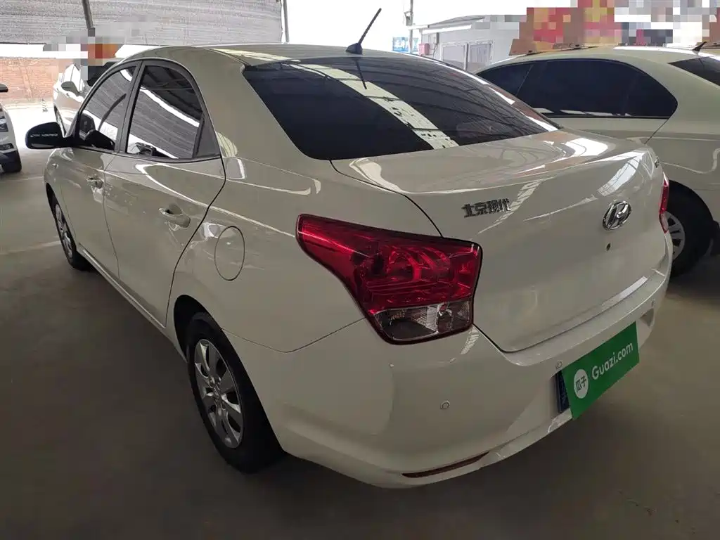 Hyundai Verna 2020 1.4L Manual GL Renewal Edition фото 5