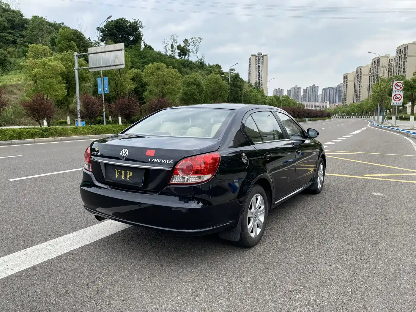 Volkswagen Lavida 2008 Model 1.6L Manual Pinyou Edition фото 6