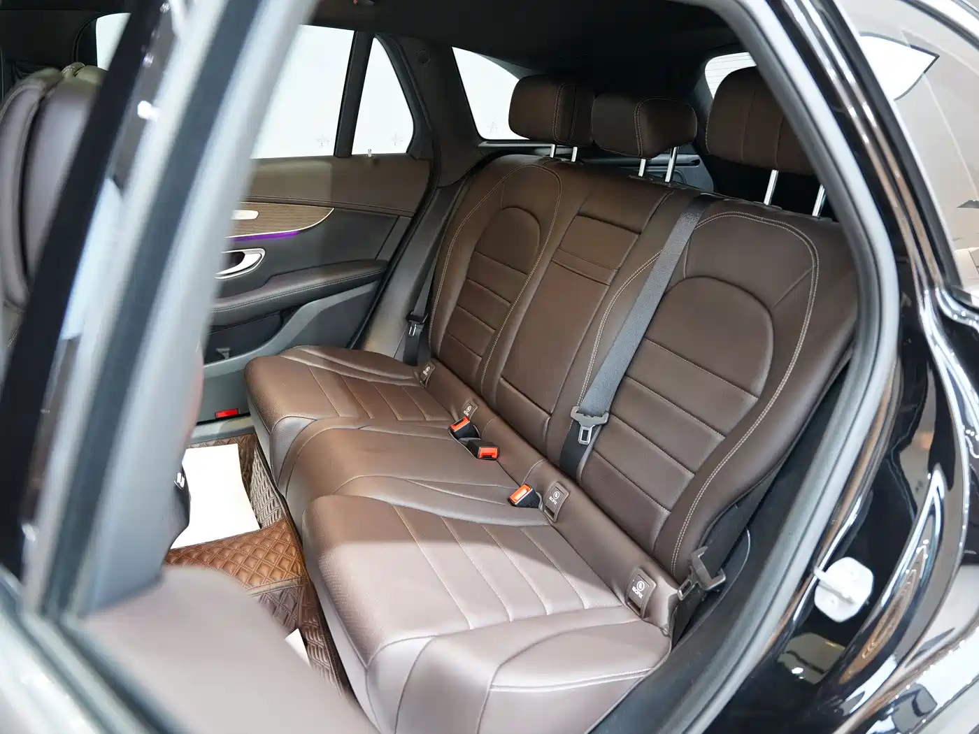 Mercedes-Benz GLC 2022 Facelift II GLC 260 L 4MATIC Luxury фото 15