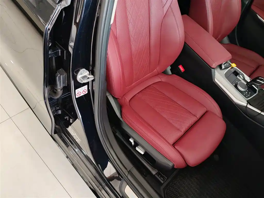 BMW 3 Series 2022 Facelift 325Li M Sport Shadow Edition фото 25