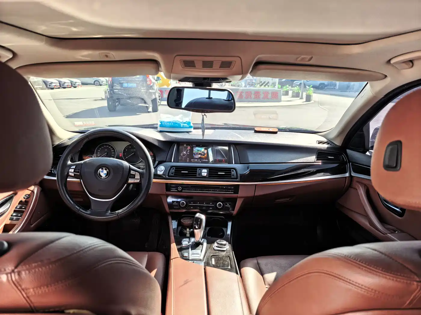 BMW 5 Series 2017 525Li Leading Edition фото 6