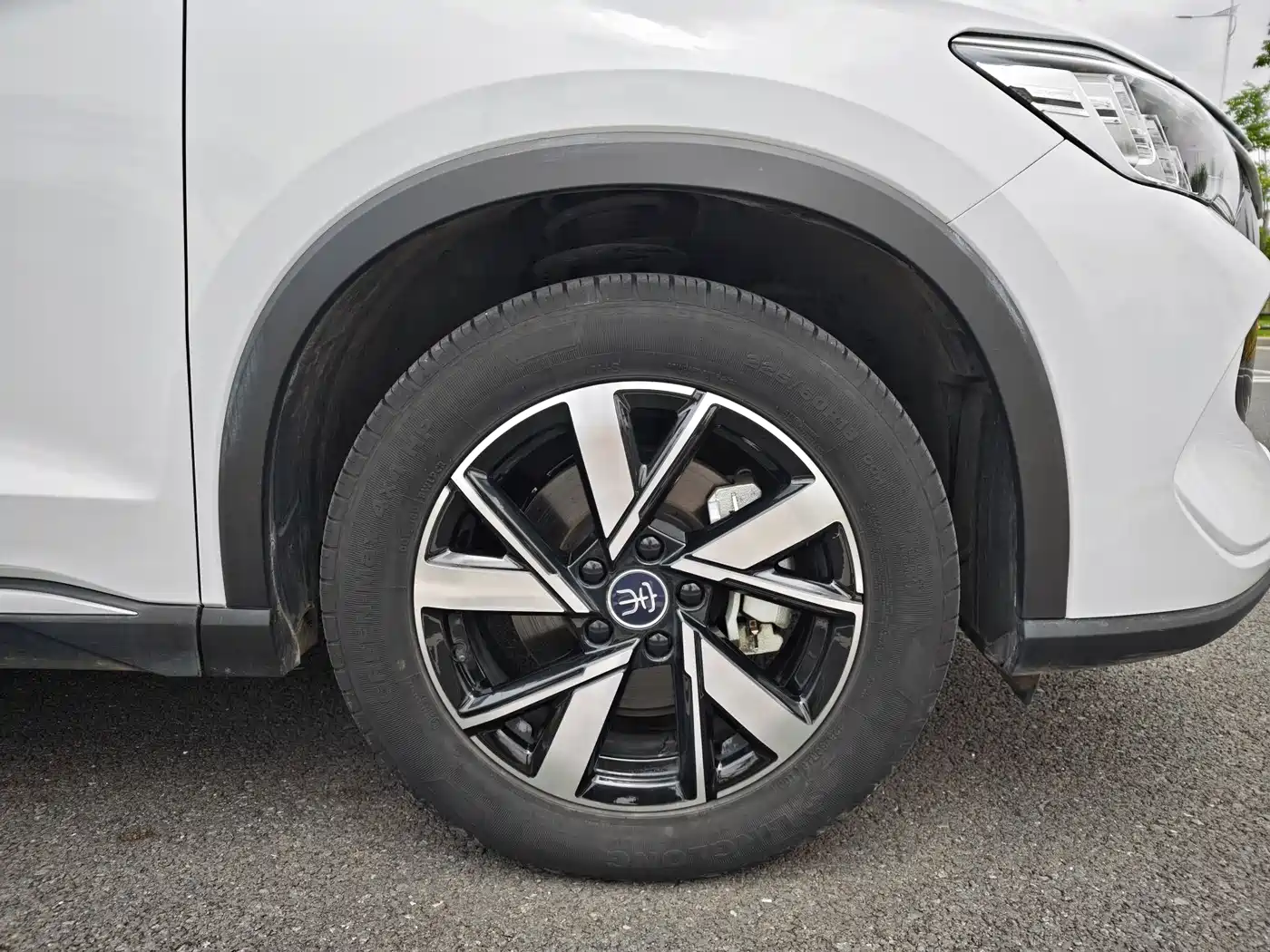 BYD Song Pro New Energy 2023 Champion Edition DM-i 110KM Surpassing Type фото 17