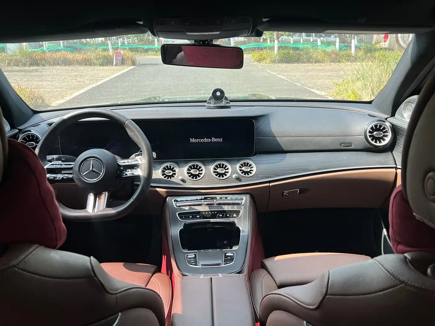 Mercedes-Benz E-Class 2023 E 260 L Sport фото 7