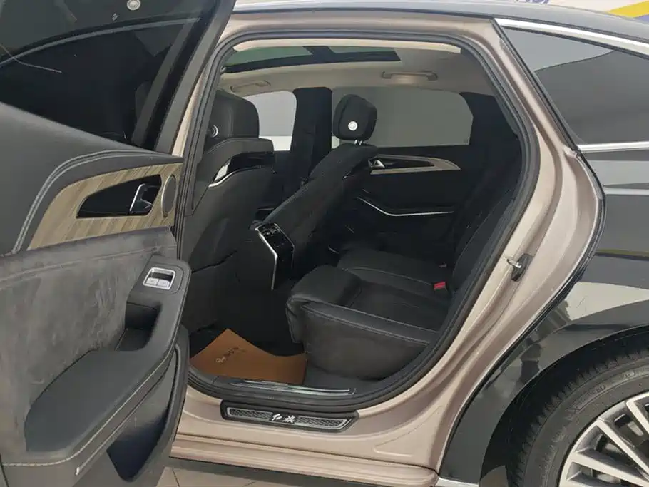 Hongqi H9 2020 2.0T Smart Connection Qi Chang Edition фото 11