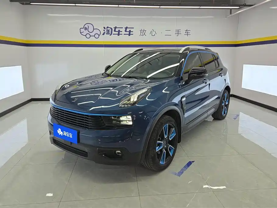 Lynk & Co 01 2017 2.0T 2WD Pro Shine Edition
