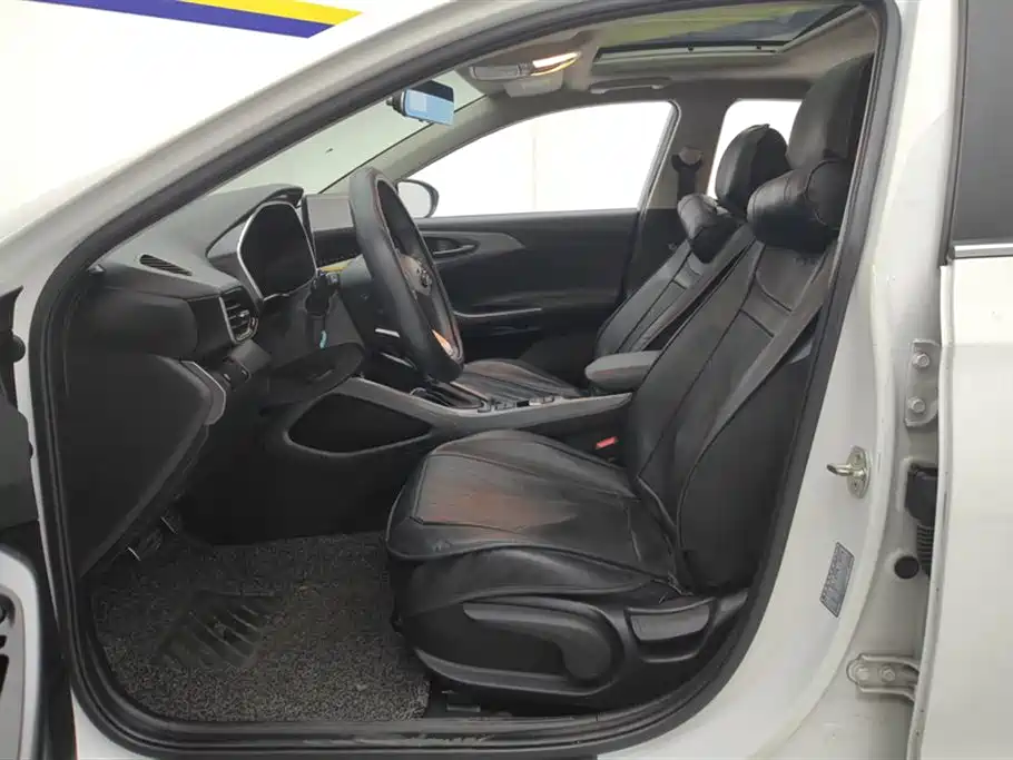 Hyundai Fista 2019 240TGDi Sport Edition China VI фото 9
