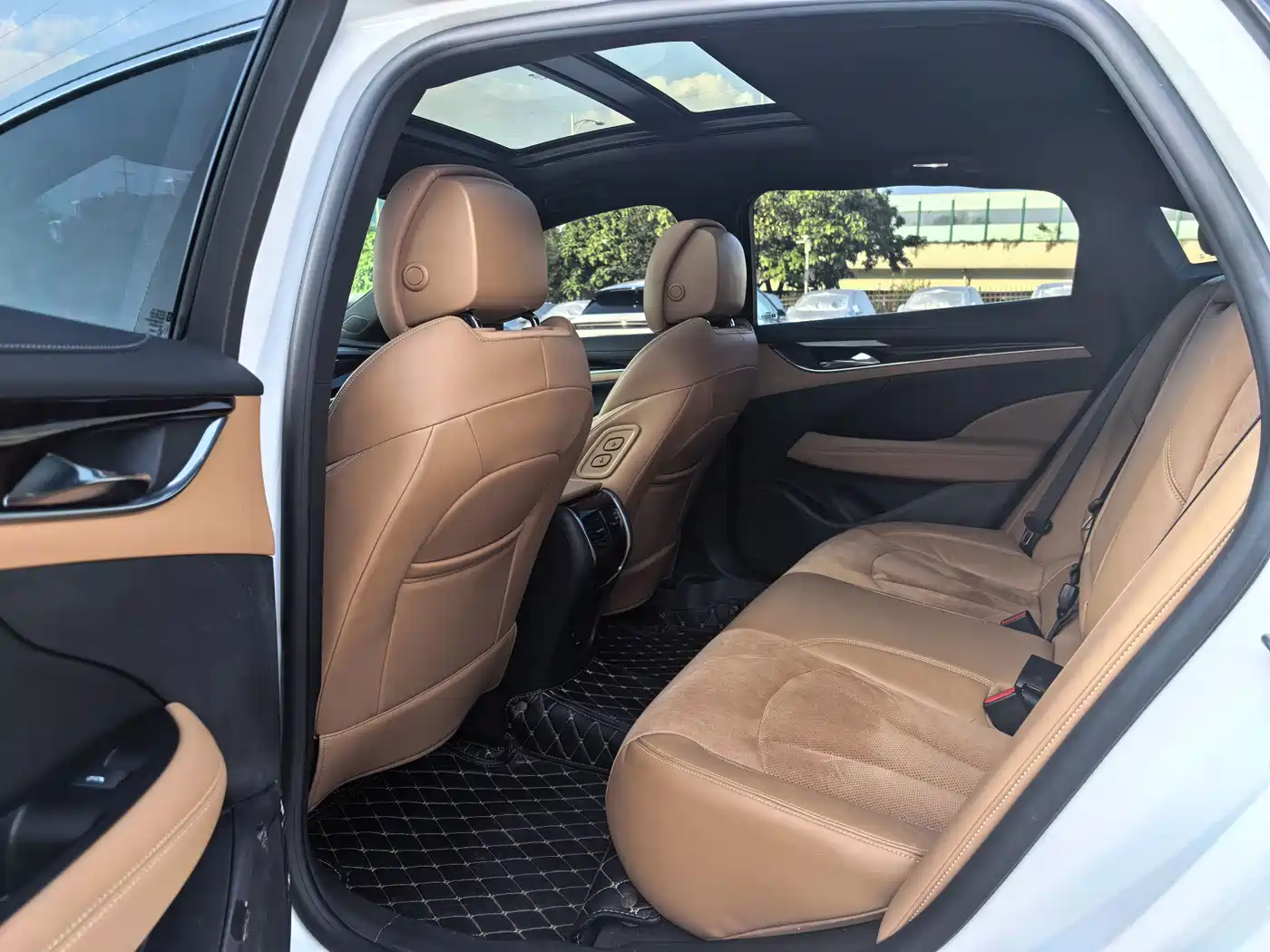 Buick LaCrosse 2018 Model 20T Luxury Edition фото 5