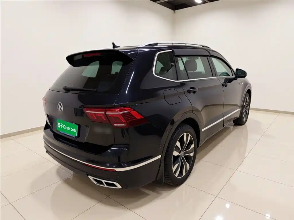 Volkswagen Tiguan L 2022 330TSI Auto 2WD R-Line Premium Edition фото 7