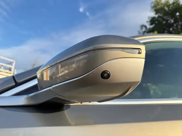 BMW i5 2025 eDrive 35L Luxury Package — фото 4